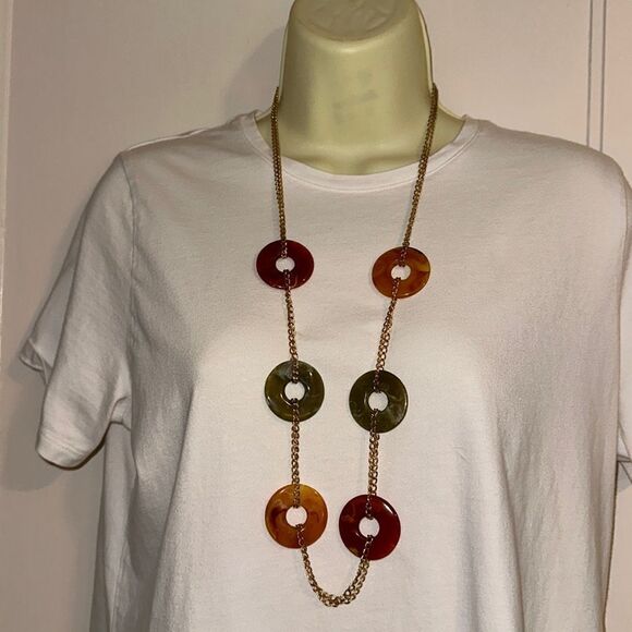 Vintage Avon gold tone statement necklace with green, amber & orange circles - Picture 1 of 4
